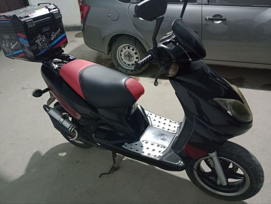 Scooter Stels tactic 50cc sotiladi