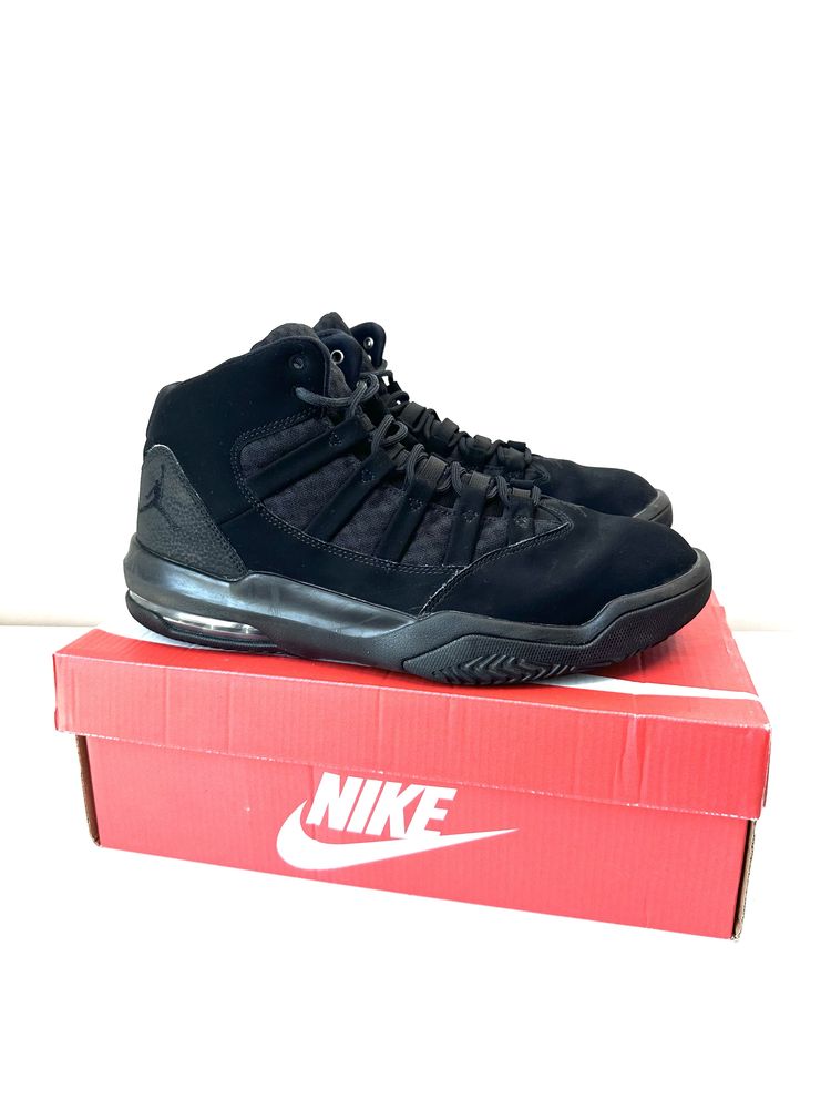 Jordan Max Aura  (43) Маратонки