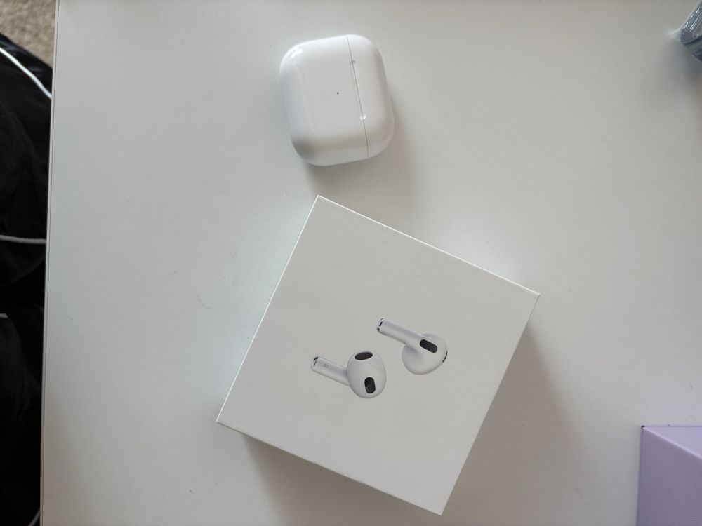 Airpods 3 Gen.