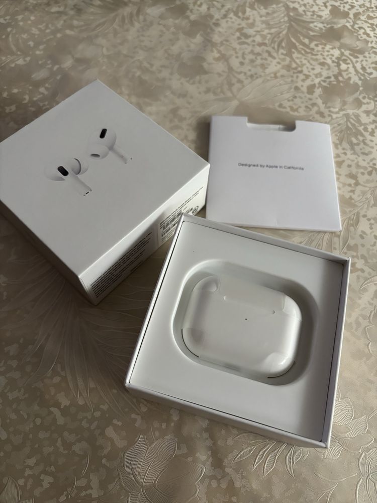 Casti AirPods Pro