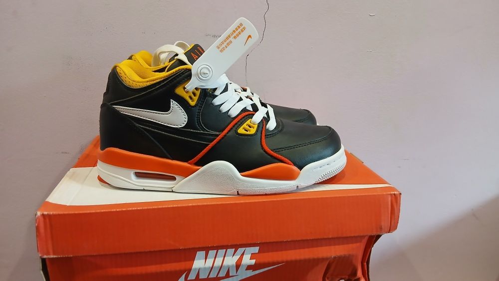 Кроссовки Nike air Jordan