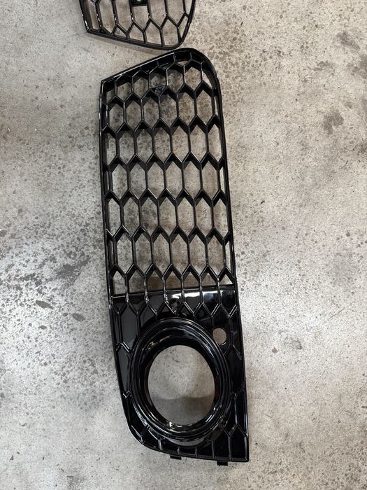 Продавам Решетки за а4 б8 тип пчелна пита