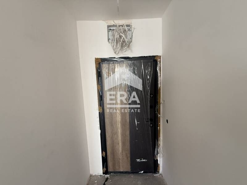 Продава се Двустаен апартамент в Варна, Чайка - 58 кв.м за 2725 €/кв.м - Снимка #10