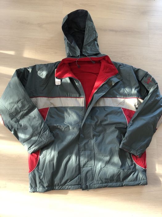 Vand geaca barbati(L) călduroasă .