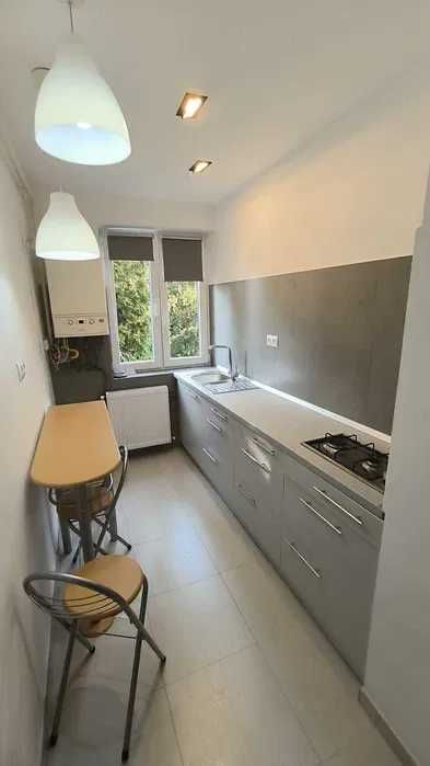 Inchiriez apartament cu 1 camera