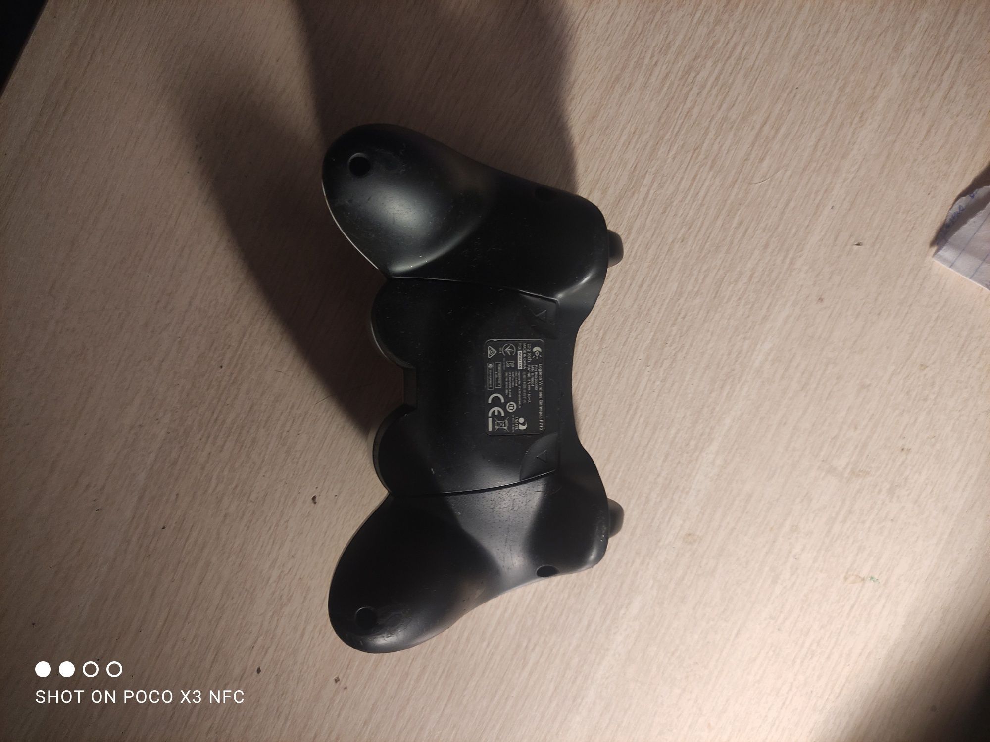 Джостик Logitech f710