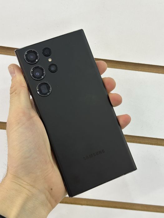 Samsung S23 Ultra. 256 gb