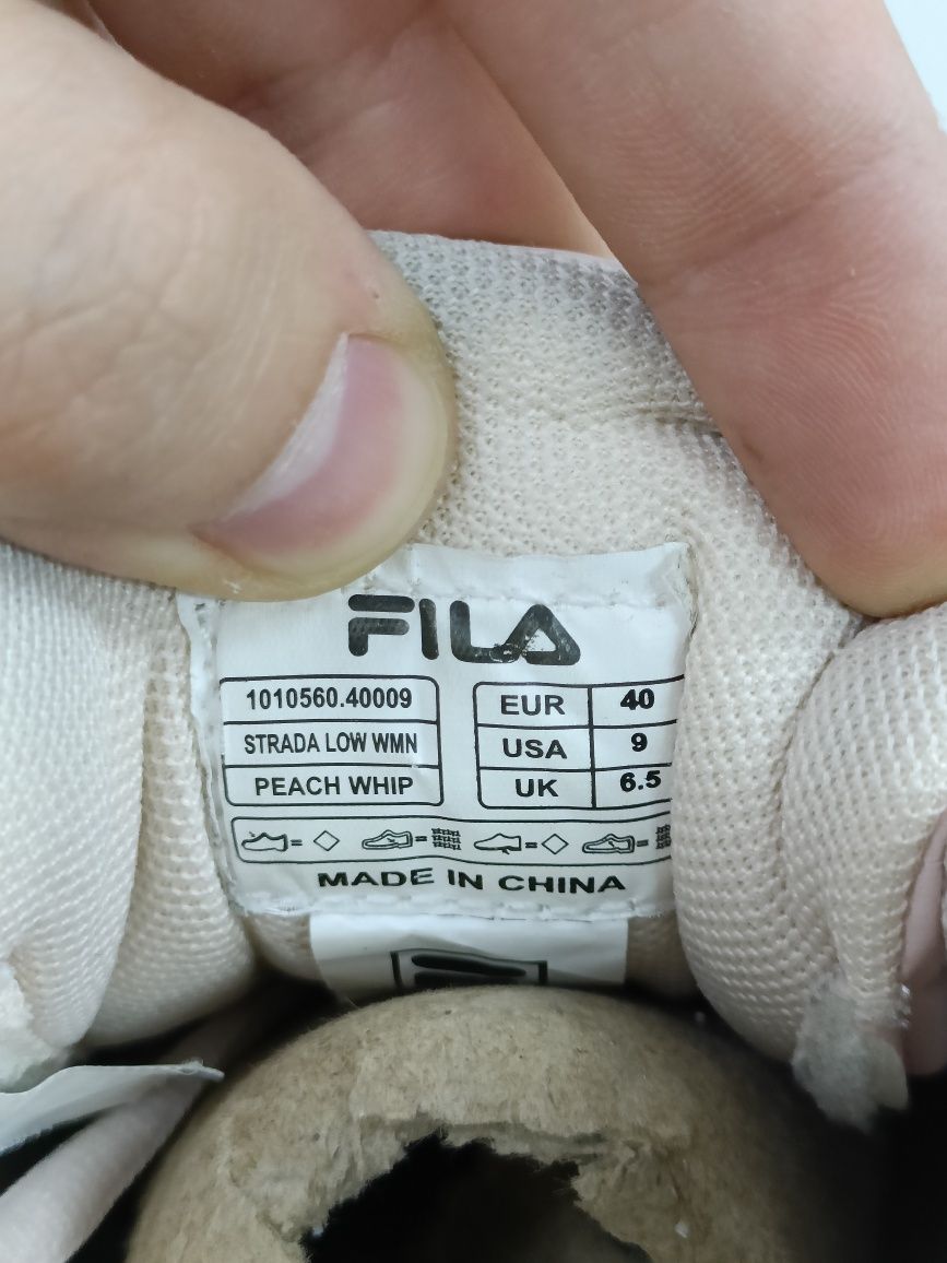 Fila Strada Low номер 40