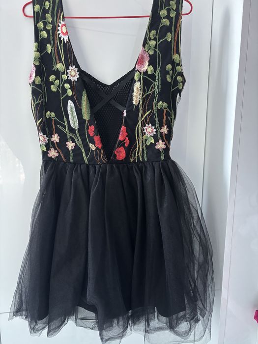 Alessa - рокля черна