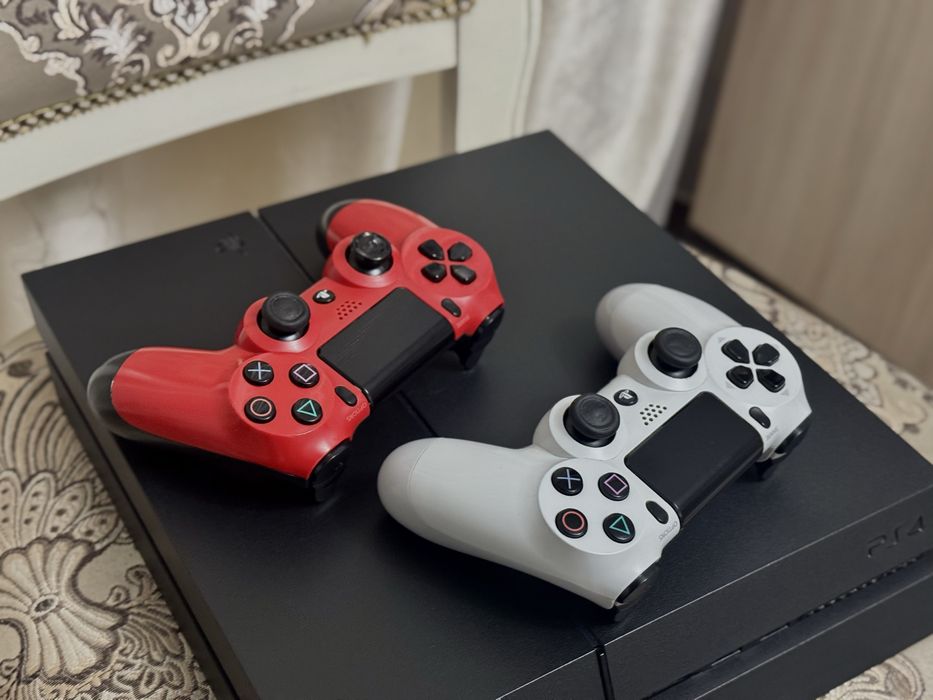 Игры , Два Джойстика | В Идеале / Sony PlayStation 4