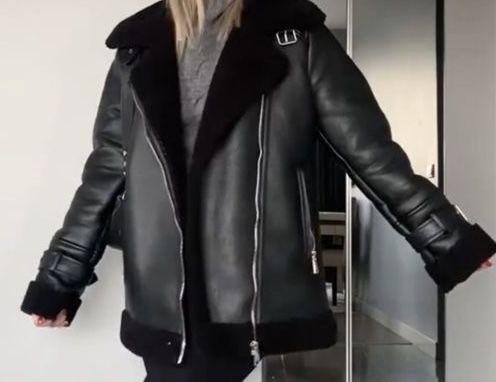 Дубленка черный.