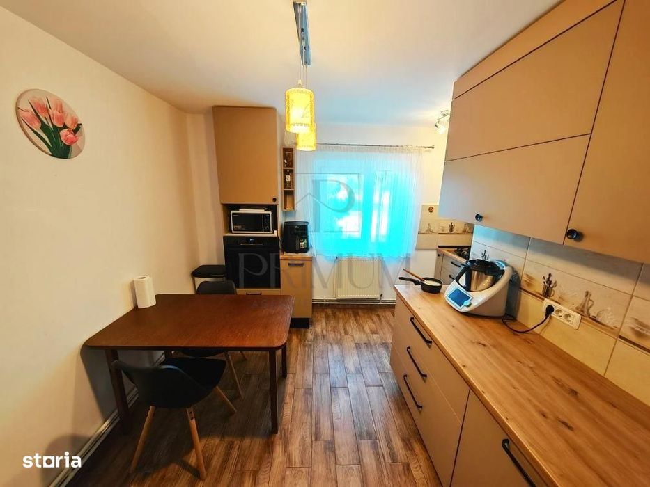 Steaua - Etaj 2 - Decomandat - 4 Camere - 2 Bai - 2 Balcoane - Central