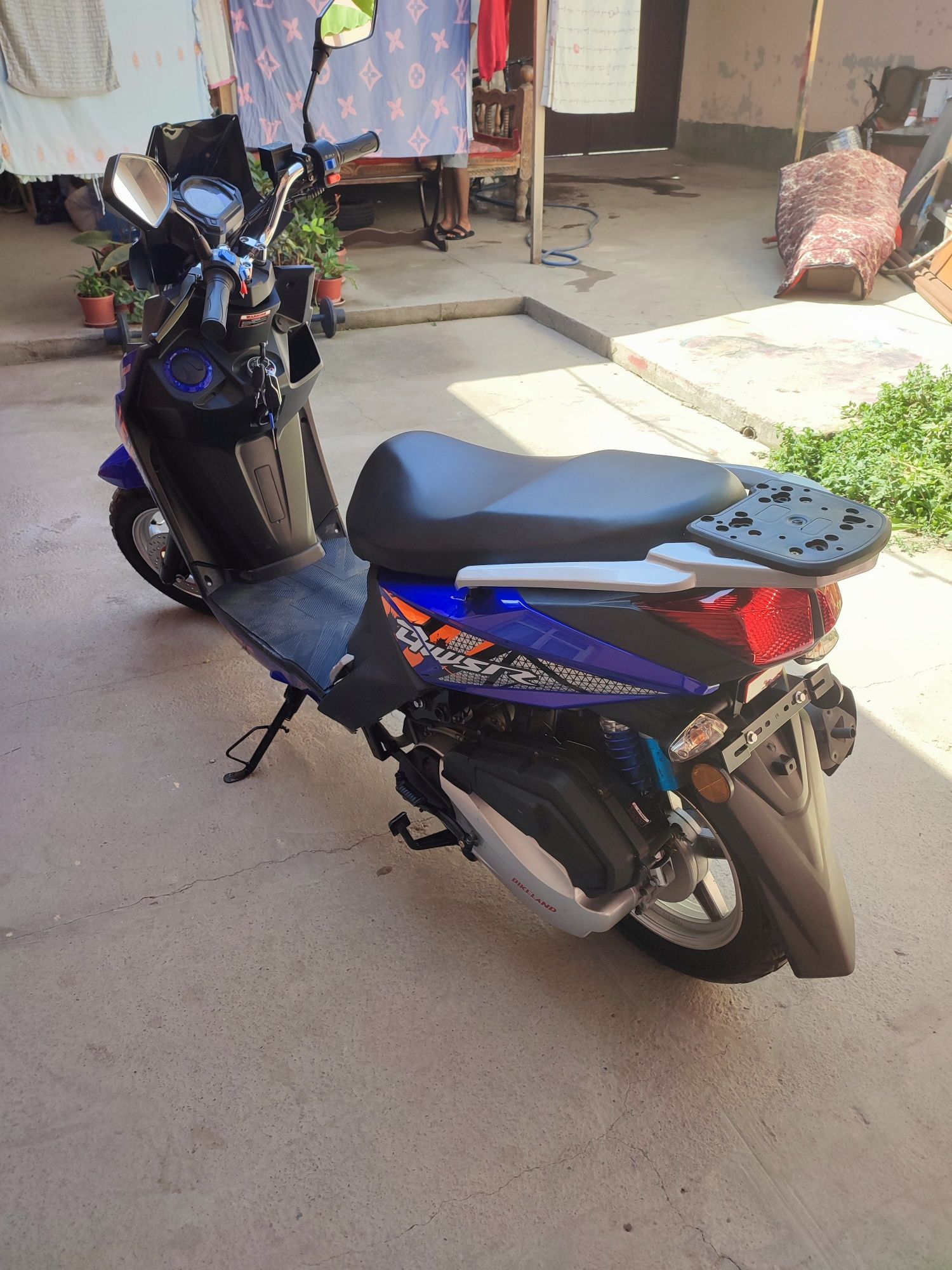 Продам скутер 150 BVSR HONDA