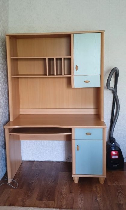 Продам стенку для школьника