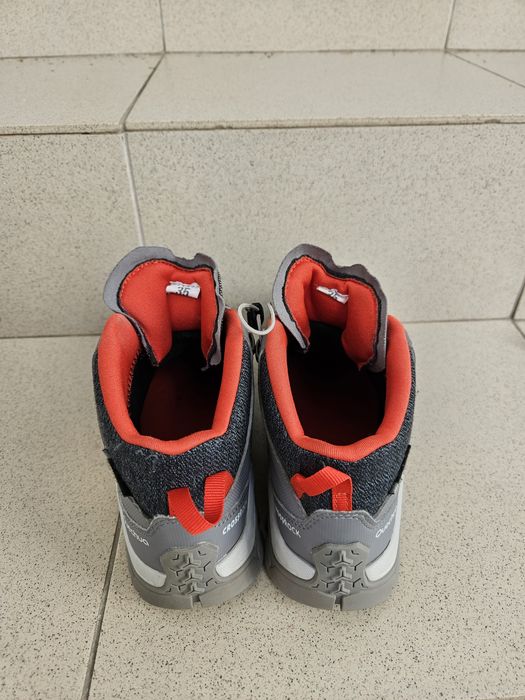 Ghete impermeabile Quechua Crossrock marime 35