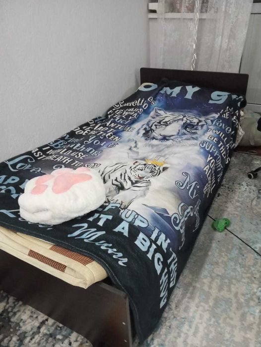 Односпальная кровать