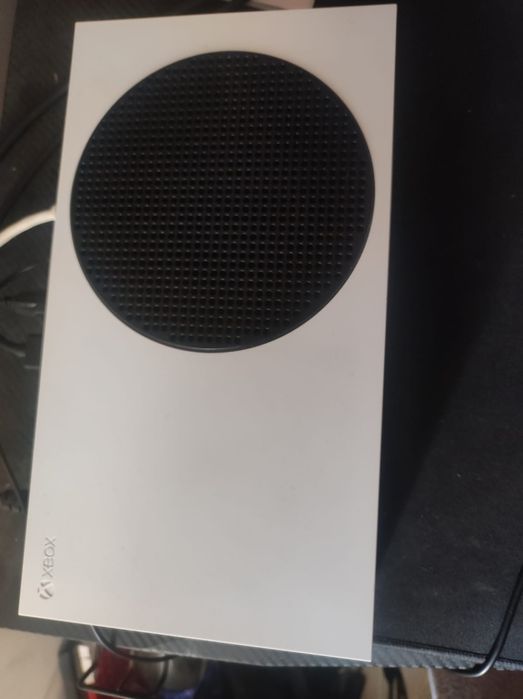 Dau la schimb Xbox series s 512Gb pentru iPhone 13