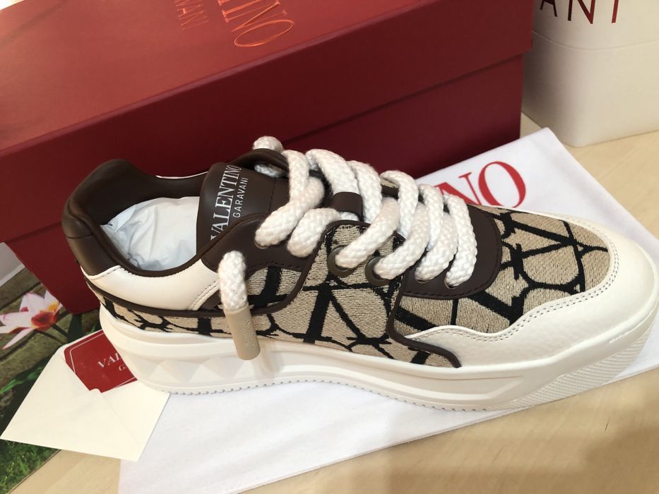 Adidasi Valentino One Stud XL premium