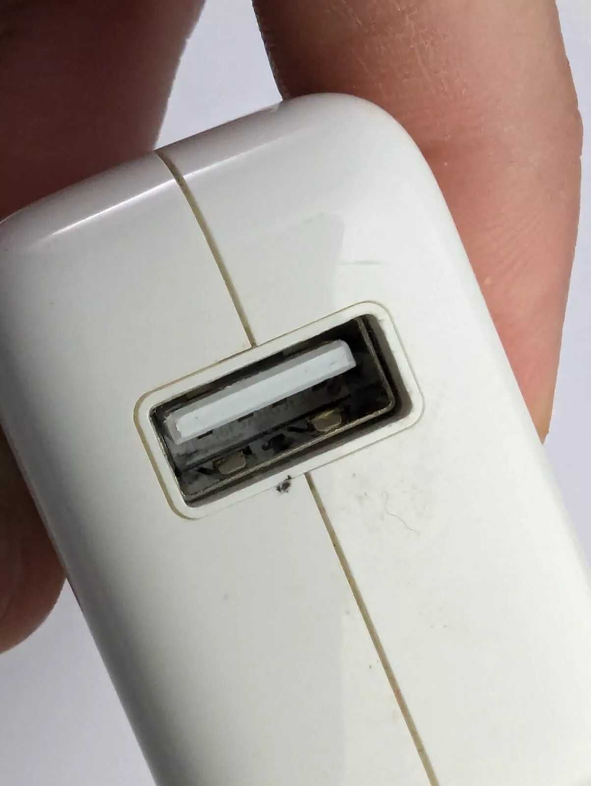 Оригинално зарядно Apple A1357 10W адаптер за iPhone iPad iPod USB