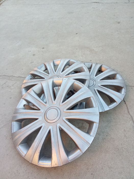 Колпаки 3 штук на 15