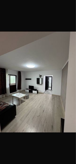 Apartament 3 camere Biserica De Carton