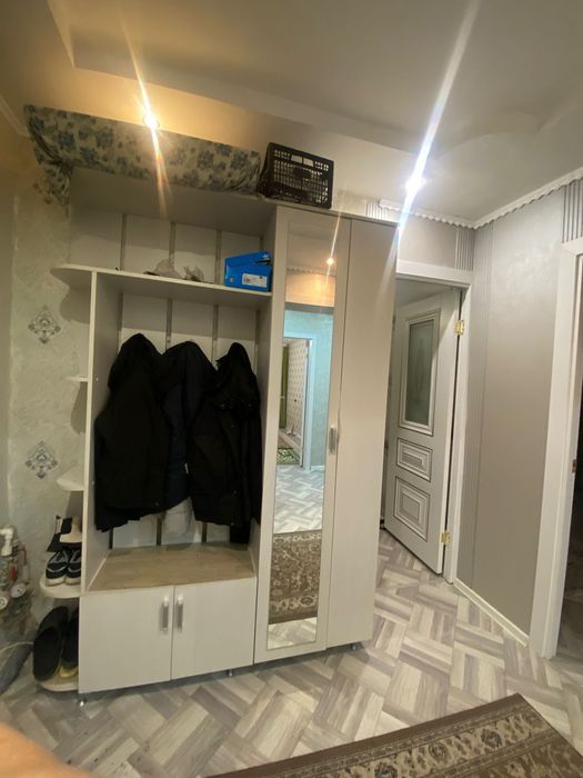 Продам прихожая.