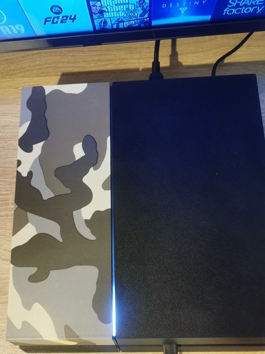 Playstation 4 с джойстик  и игри