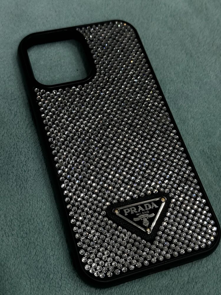 Iphon 13pro max chexol