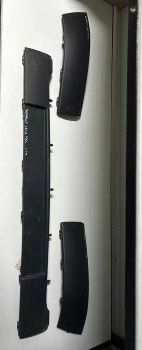 Bandă ornamentală bară față Renault Clio Mk2 – 2002 – NOUĂ