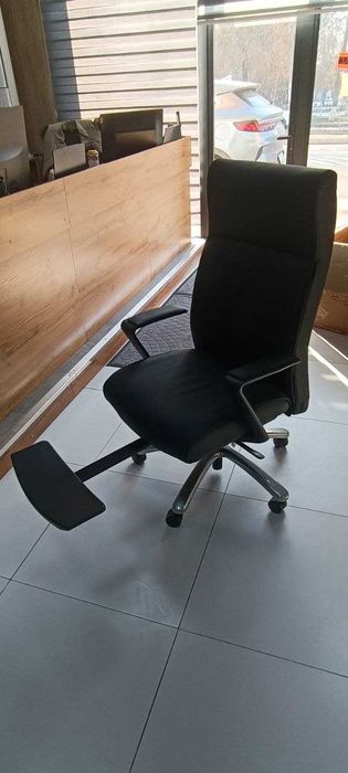 Кресло для офиса и дома  - HARRY