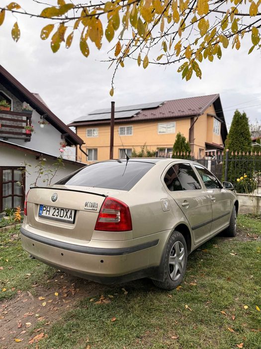 Vând Skoda Octavia