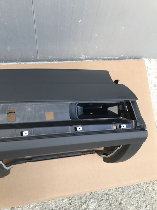 Plansa bord vw passat b8