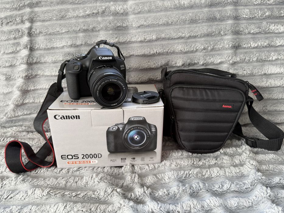 Aparat foto Canon EOS 2000D