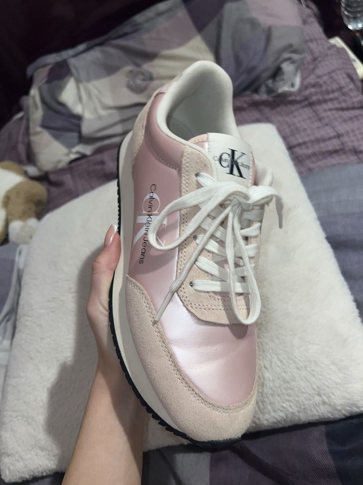 Calvin Klein маратонки