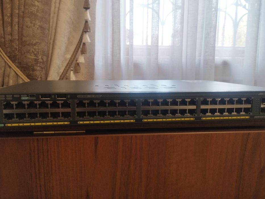 Cisco Catalyst WS-C2960X-48TS-L