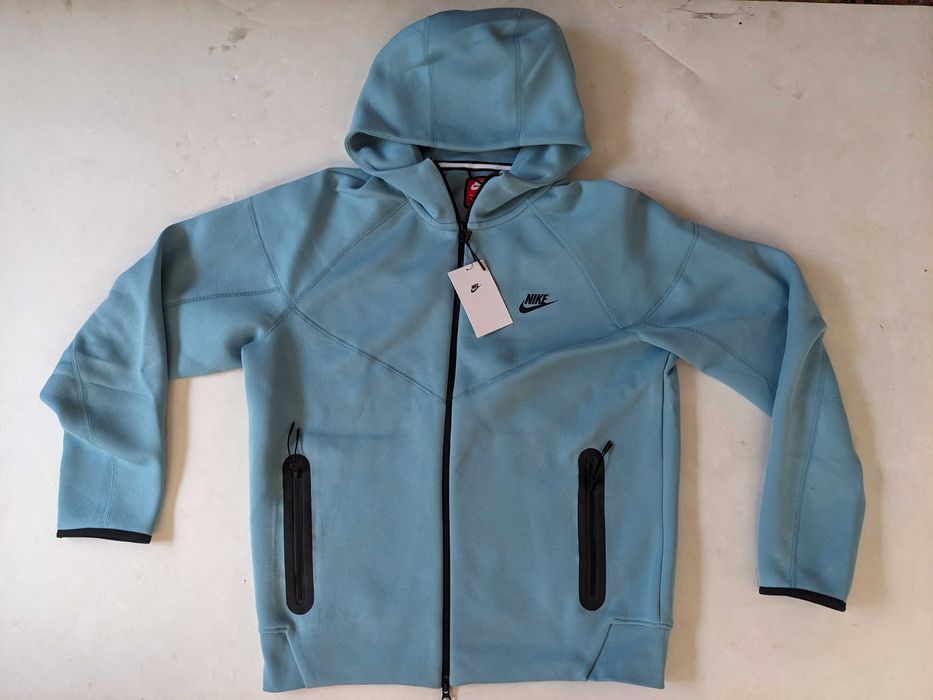 Nike Tech Fleece мъжки син суичър размер L от Сащ