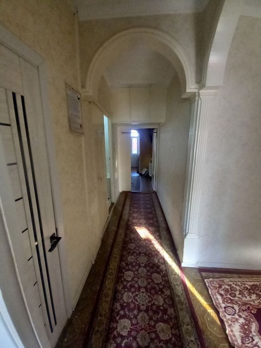 Sergeli 3 da 4 xonali uy sotiladi