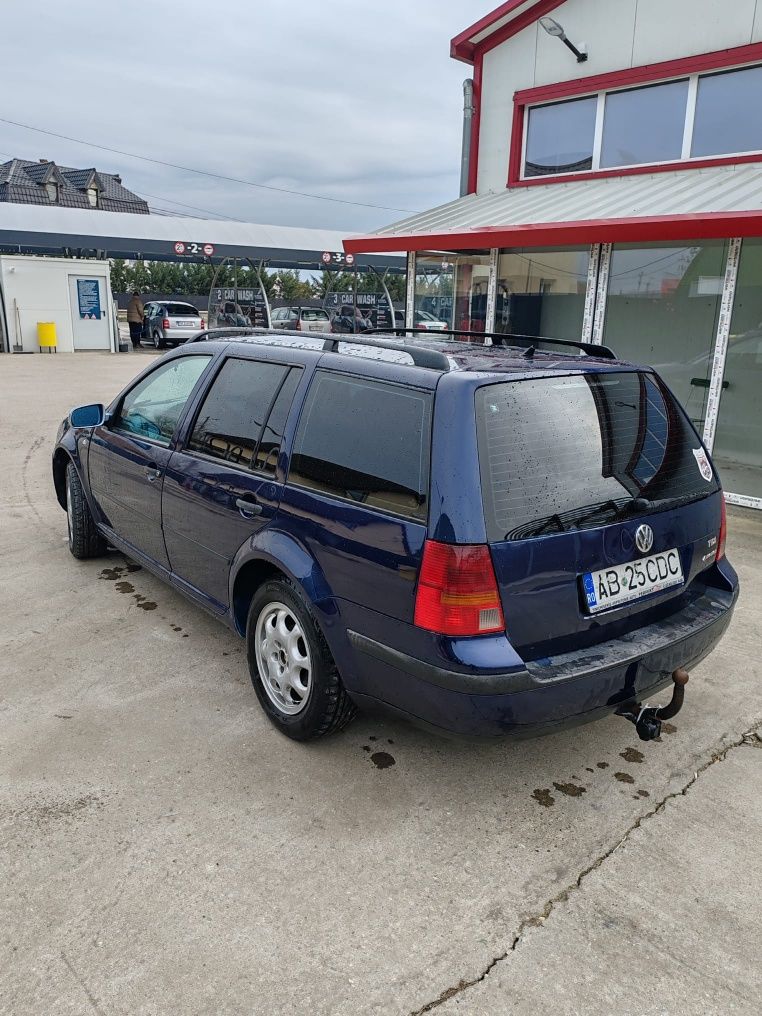Vând golf 4 4x4 la buton