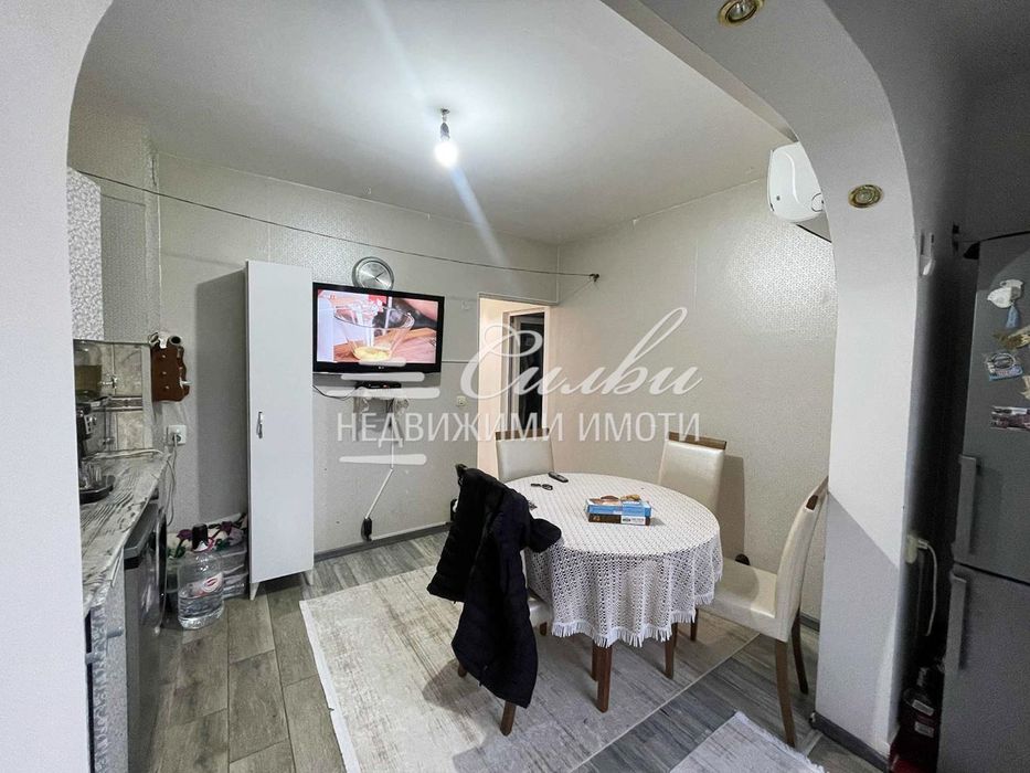 Двустаен апартамент - кв. Боян Българанов 1