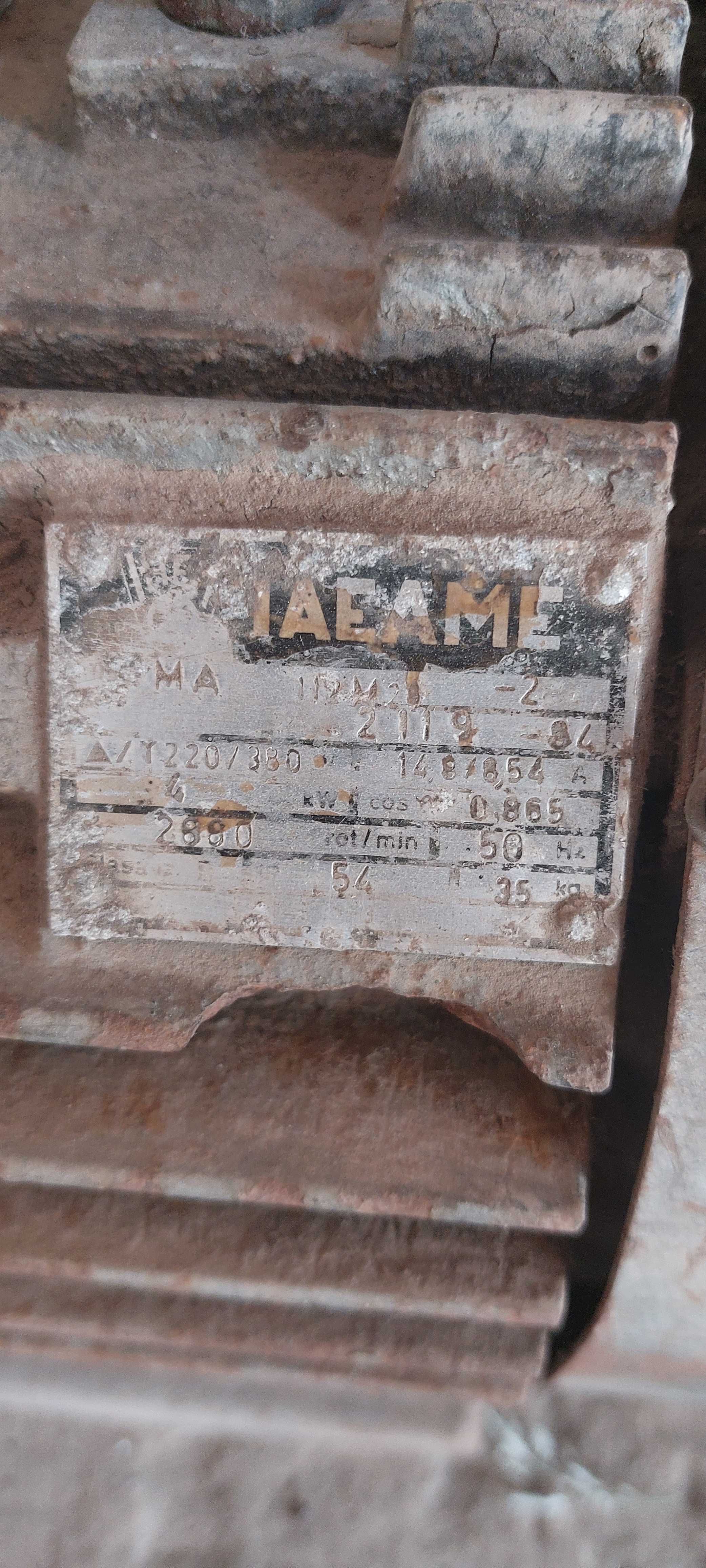 Motor abric 4,5 kw (trifazat / monofazat) cu instalație de pornire