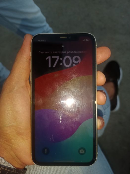 iphone 11 oq 67% karobka yoq xichqati aliagan