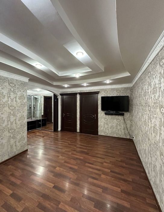 Квартира на Чиланзар 9 квартал 3*4/1/4 общ пл 65м с  обстановкой