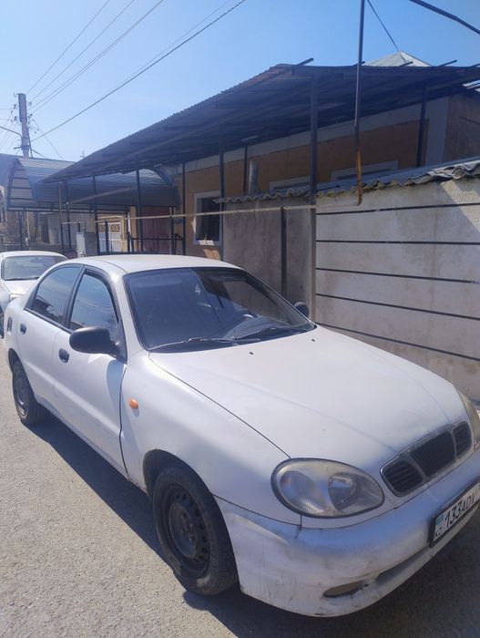 Прадам машину лонос