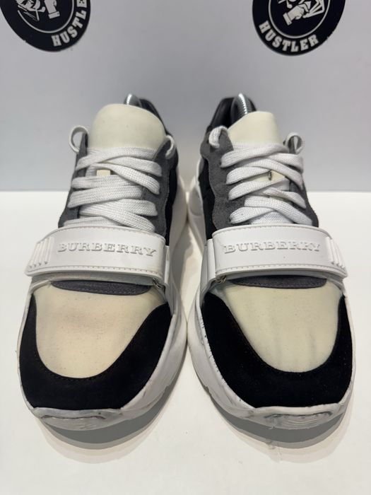 Сникърси BURBERRY.Номер 39