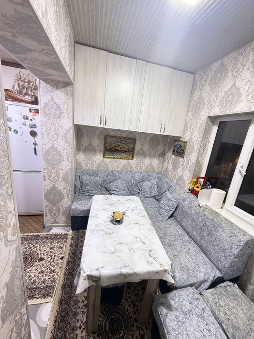 Продаётся своя 2 комнатная переделанная в 3 комнатную