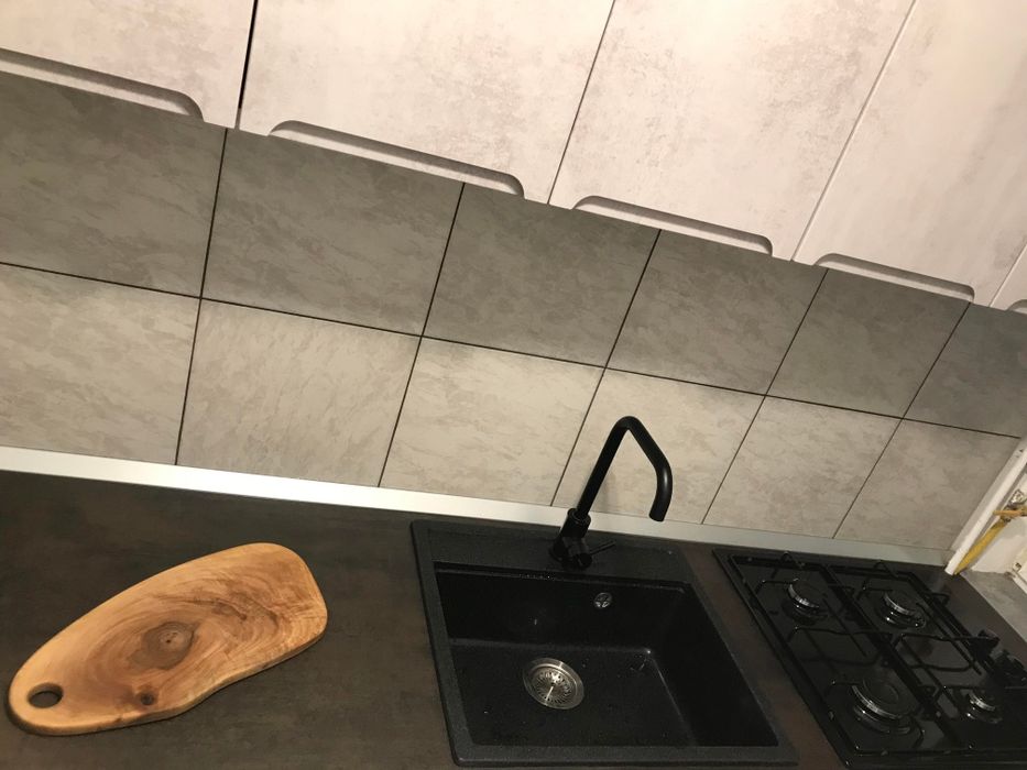 Apartament Renovat integral Str Mioritei nr 5B (langa posta8/central)