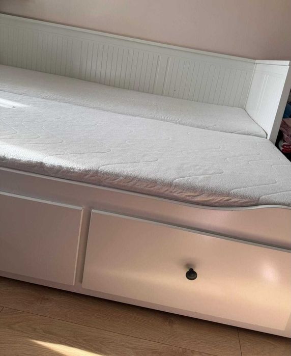 Pat extensibil divan IKEA 160/200 cu 3 sertare si 2 saltele 80/200