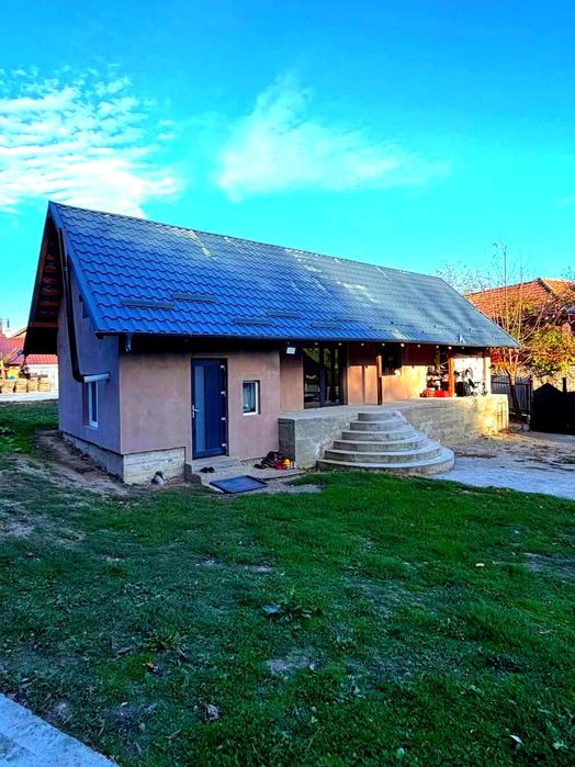 Casă de vânzare în Căiuti, Bacău 10min de Onești !