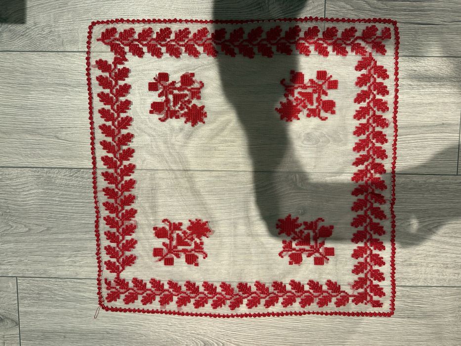 Prosoape traditionale cusute manual