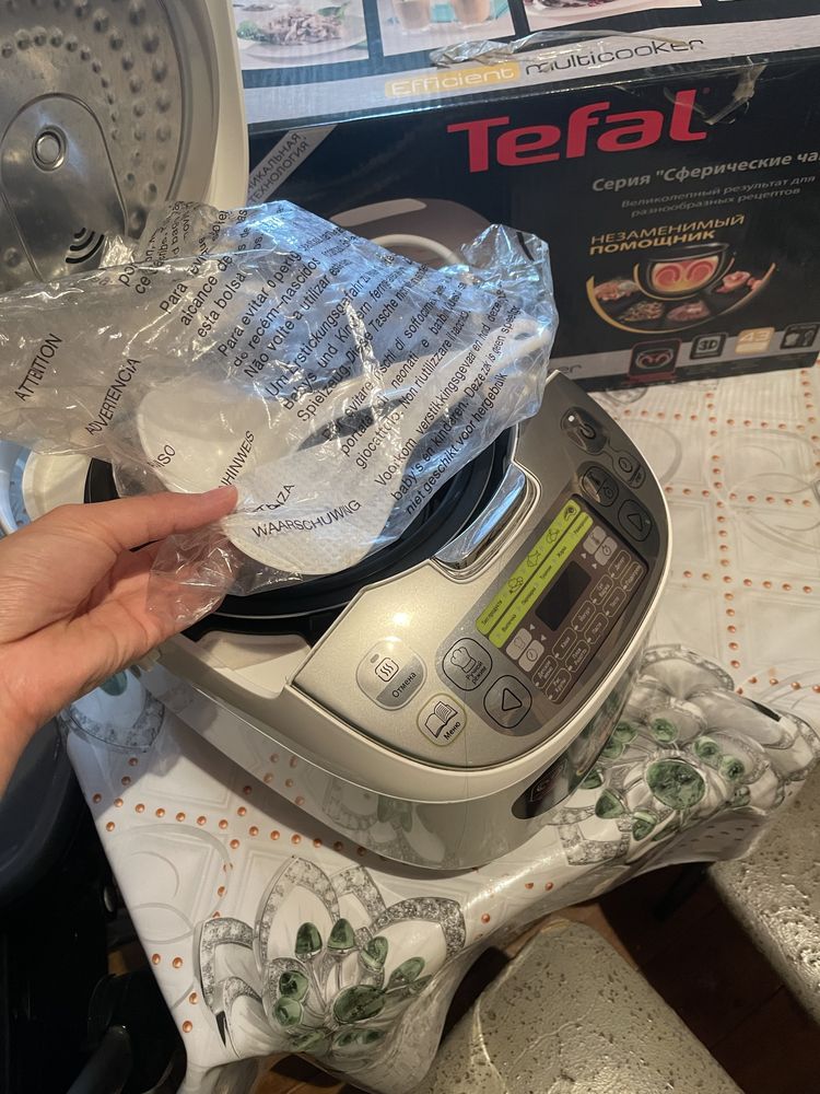 Мультиварка Мультиварка Tefal RK815832 со сферической чашей,белый